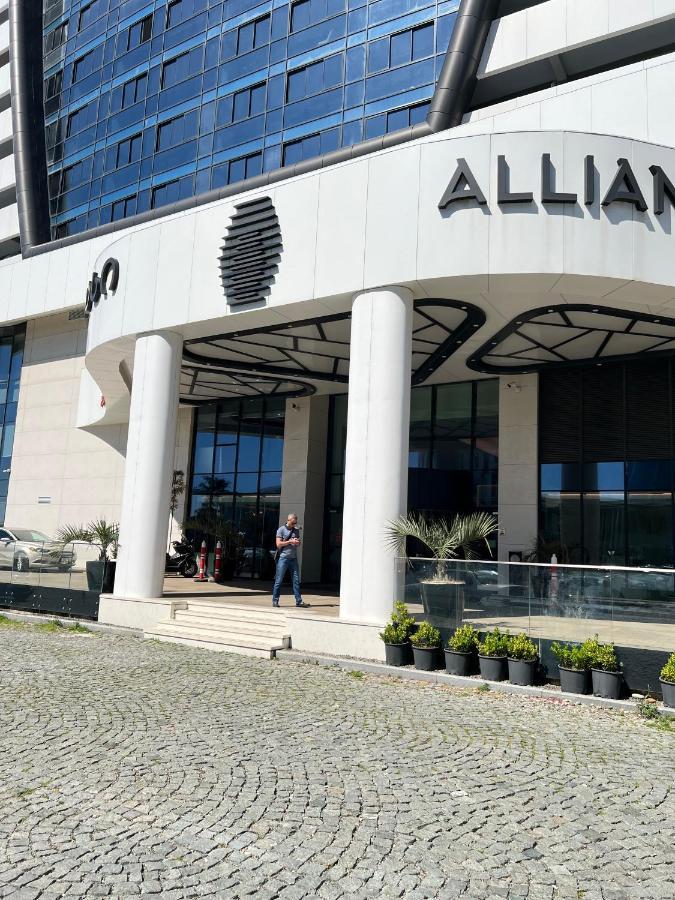 Apartments In Alliance Batumi Esterno foto