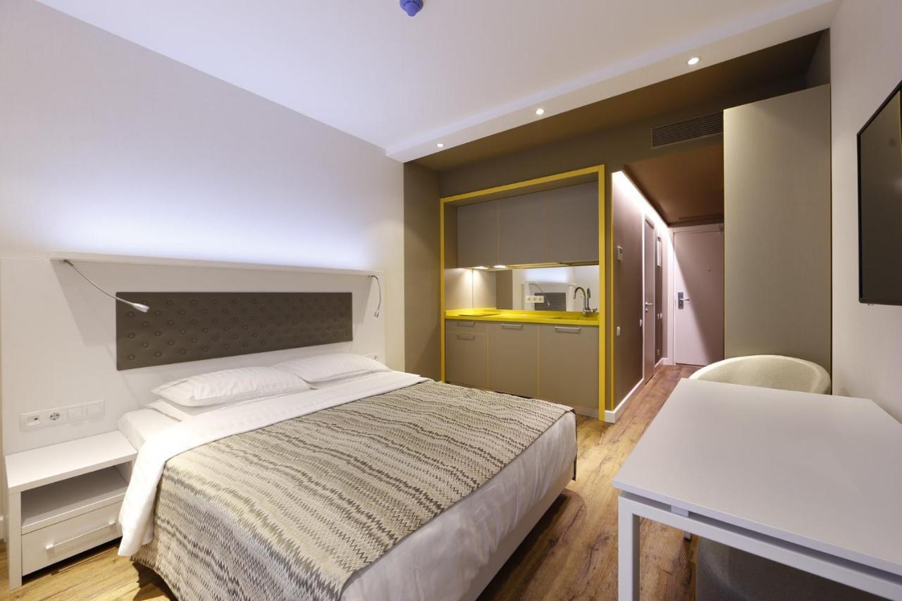 Apartments In Alliance Batumi Esterno foto