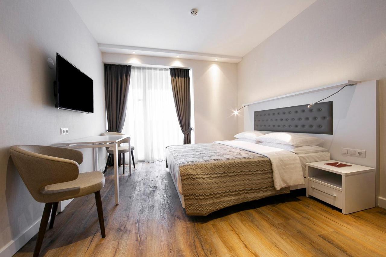 Apartments In Alliance Batumi Esterno foto